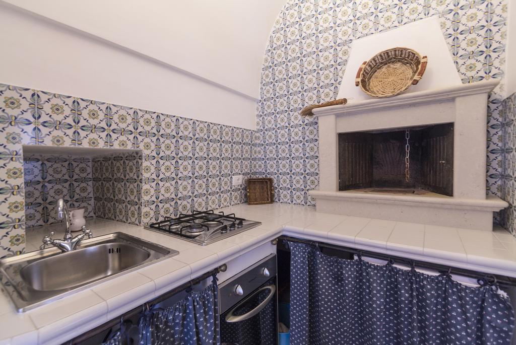 Trulli La Zisa Apartman Fasano Kültér fotó